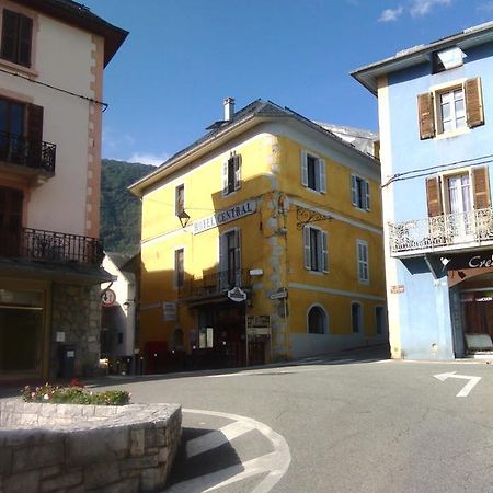 Hotel Central Saint-Pierre-d'Albigny Exterior photo